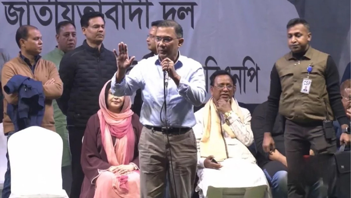 দেশ পুনর্গঠনে নিজেদের প্রতিনিধি ভোটের মাধ্যমে নির্বাচিত করতে হবে”